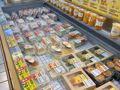 -沃尔玛(前山店)