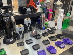 -Devilhands Barbershop男士理容店