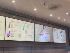 -星巴克(青岛火车北站候车大厅店)