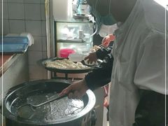 -黄阿姨锅贴大王(万航渡路店)