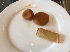 -飨食汇全日制餐厅·昆山皇冠假日酒店(九方店)