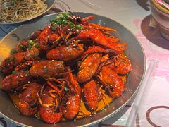 -巴厘龙虾·榜首油焖大虾(音乐学院·沿江酒馆店)
