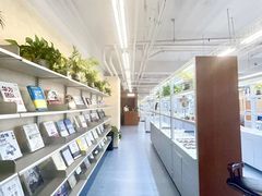 -无奔眼镜·蔡司·依视路授权店(马家堡店)