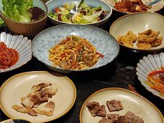 -雾山韩式烤肉·海南糟粕&椰子鸡火锅·海景餐厅(三亚绿发山海天JW万豪酒店)