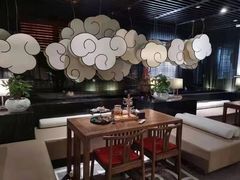-新盈光·云会所(百丈东路店)