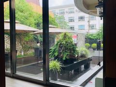 -辉哥火锅(虹桥路店)