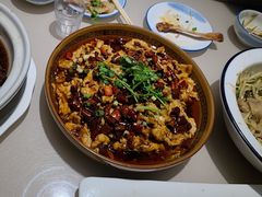 -老码头黑皮肘子锅包肉(赣水路店)