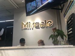 -Miracle集简美发沙龙