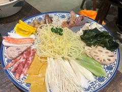 -周小明火锅(黑金冠社区店)