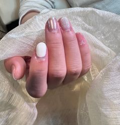 -蜜丝卡伦美甲美睫半永久