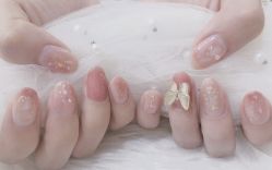 -七彩虹美甲美睫 半永久