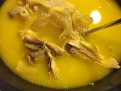 -鲜入围煮花胶鸡海鲜火锅