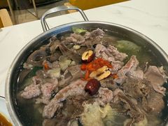 -犇逸·乐山跷脚牛肉·四川现炒(览海店)