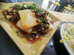 -牛喵喵铜锅牛肉馆