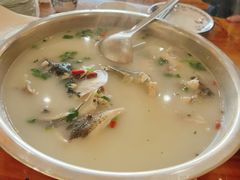 -美顺香食府鱼头老店(雪野湖店)