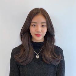 -AYO SALON