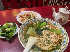 -金杨拉面王小吃面馆·牛三宝面·红烧牛肉粉