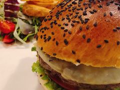 招牌牛肉汉堡-UPPER KITCHEN(延安路店)