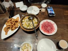 -泉畔人家·老济南经典鲁菜(大明湖店)