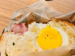 -星巴克(上海虹桥站2A检票口)