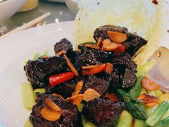黑金雪花牛肉粒-上海和平饭店龙凤厅 Dragon Phoenix