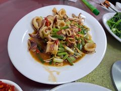 -霞涌市场海鲜摆卖区