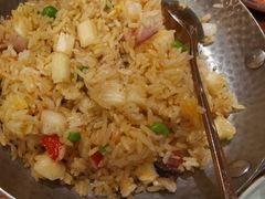 菠萝炒饭-云海肴·汽锅鸡·云南菜(苏州中心店)