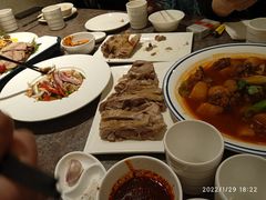 -贯贯吉·清真餐厅(浙江中路店)