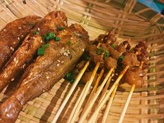网红小黄鱼-美膳居川菜馆油焖大虾烧烤(卓刀泉店)