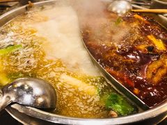 -肖肖酸萝卜鱼火锅(总店)