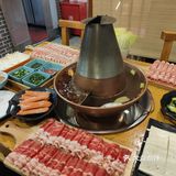 热腾腾的老北京铜锅[调皮]