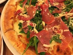 -城市大道红炉披萨烘焙坊