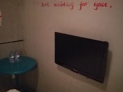 -卡罗酒店(东门晒布地铁站店)