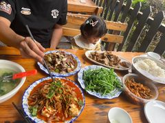 -杨老大生皮白族菜