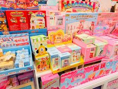 -名创优品(山东青岛华润万象城店)