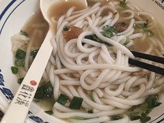 -鑫花溪牛肉米粉(东环大润发店)