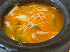 -李记特色罐罐米线(重庆中环大厦店)