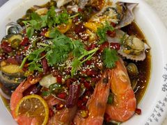 -老东镇啤酒屋海鲜加工·蒸汽海鲜·海鲜烧烤(台东店)