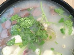 -小杨生煎(金山百联购物中心3楼店)