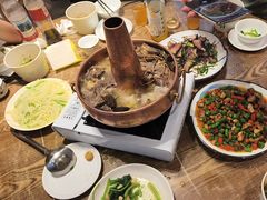 -乡土特色.冷锅鱼.牦牛肉汤锅