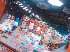-西西弗书店&矢量咖啡(来福士广场店)