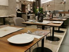 大堂-必胜客(东三路店)