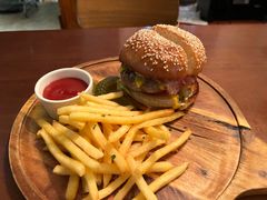 -羽深肉铺 Steak & Wine
