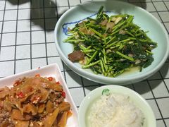 -藜蒿腊肉·飘香堂赣菜老酒文化餐厅