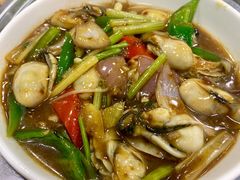 乌酱爆生蚝-大富蚝乌东哥饭店·石锅鱼杂·柠檬鸭(革新路店)
