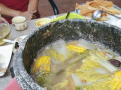 -墨脱石锅椰子鸡•香草鸭•东山羊(大东海店)