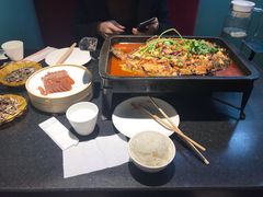 -俏巴妹烤鱼香锅(奥体店)