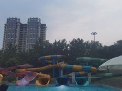 -欢乐水魔方水世界
