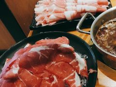 -呷哺呷哺(万达新世界店)