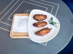 蒜香鸡翅-物质生活书·酒吧